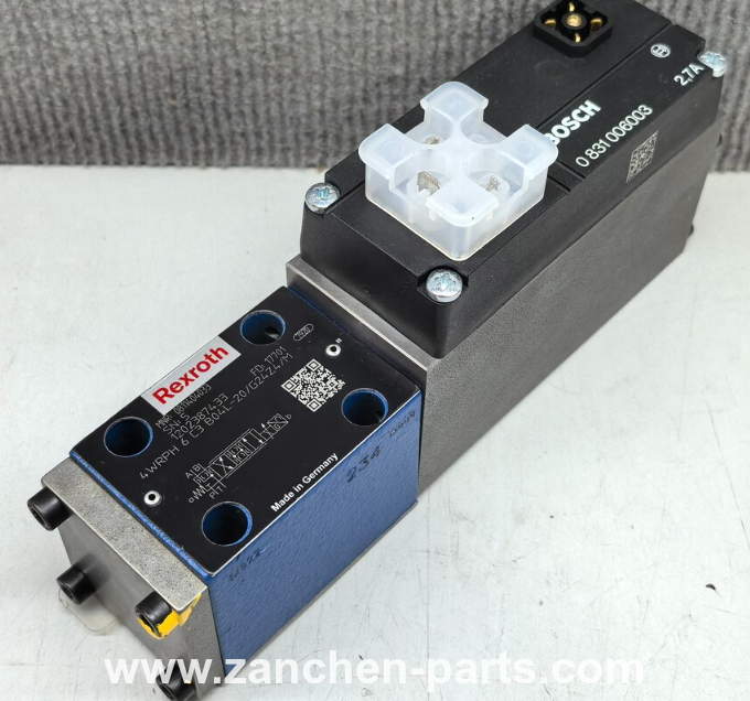 Rexroth 0811404033 Proportional Directional Valve 4WRPH6C3B04L-20/G24Z4/M